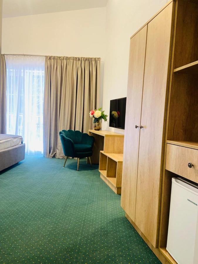 Pensiunea Şugag Exteriör bild